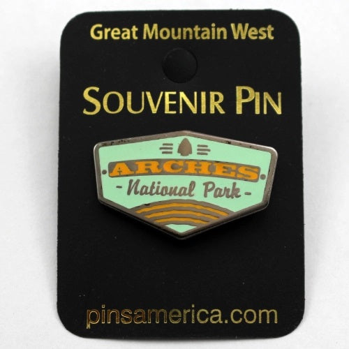 Arches NP Arrowhead Pin